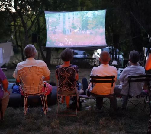 https://nuitsdesforets.com/edition-2026/festival-ambulant-le-long-de-la-loire/